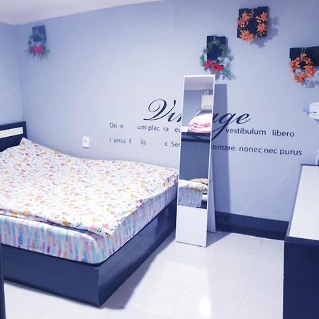 Oppa Hostel Sinchon-Hongdae Сеул Экстерьер фото