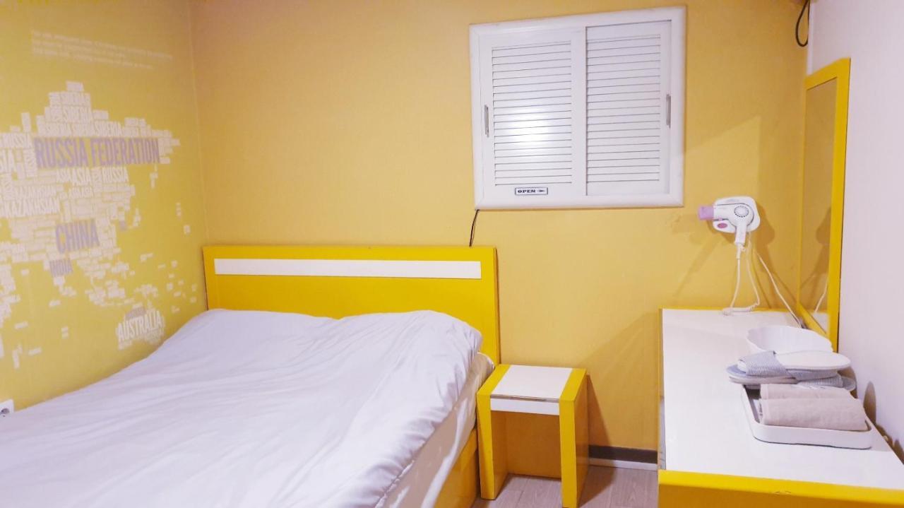 Oppa Hostel Sinchon-Hongdae Сеул Экстерьер фото